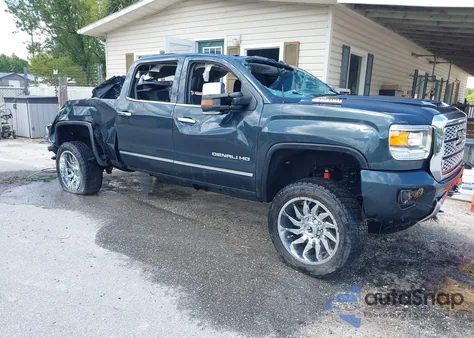 2018 GMC Sierra 2500Hd Denali из США, поврежденный, VIN 1GT12UEY0JF138009